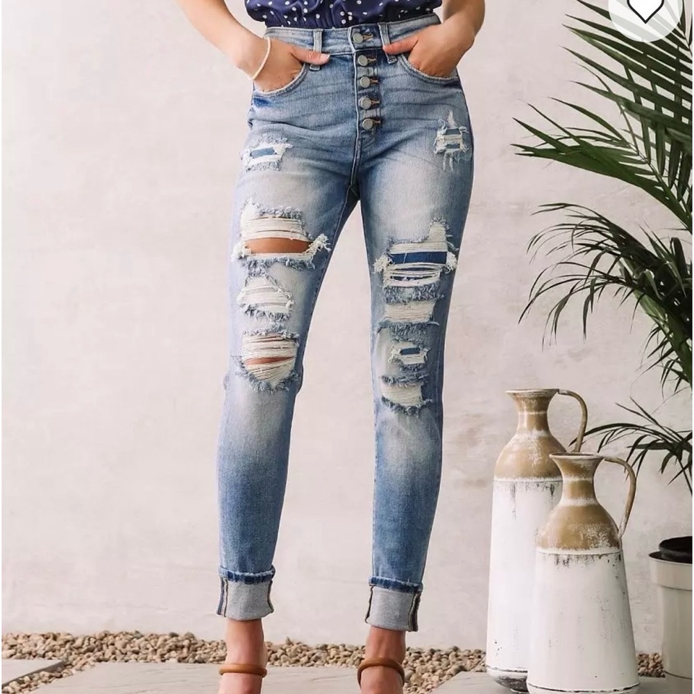 Distressed KanCan Jeans